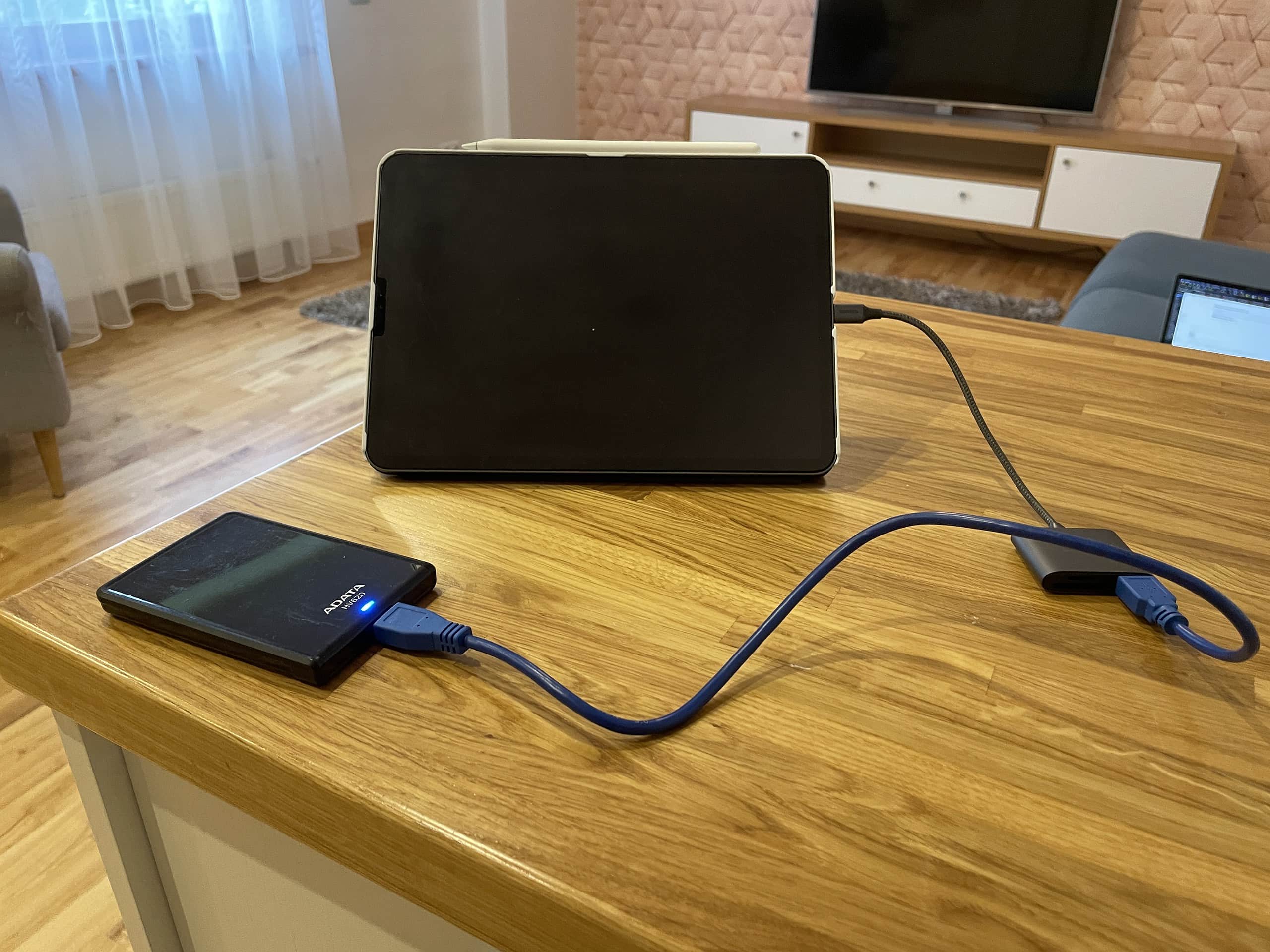 external hard drive to ipad how to use it